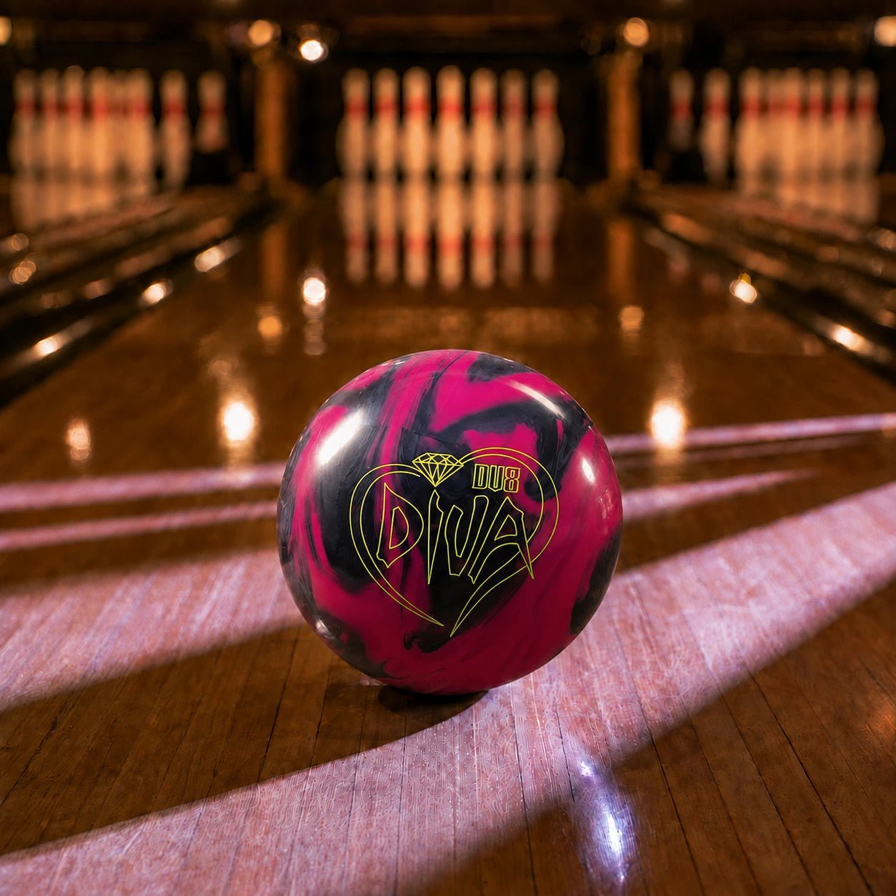 Boule DIAMOND DIVA DV8 - Bowling Stars