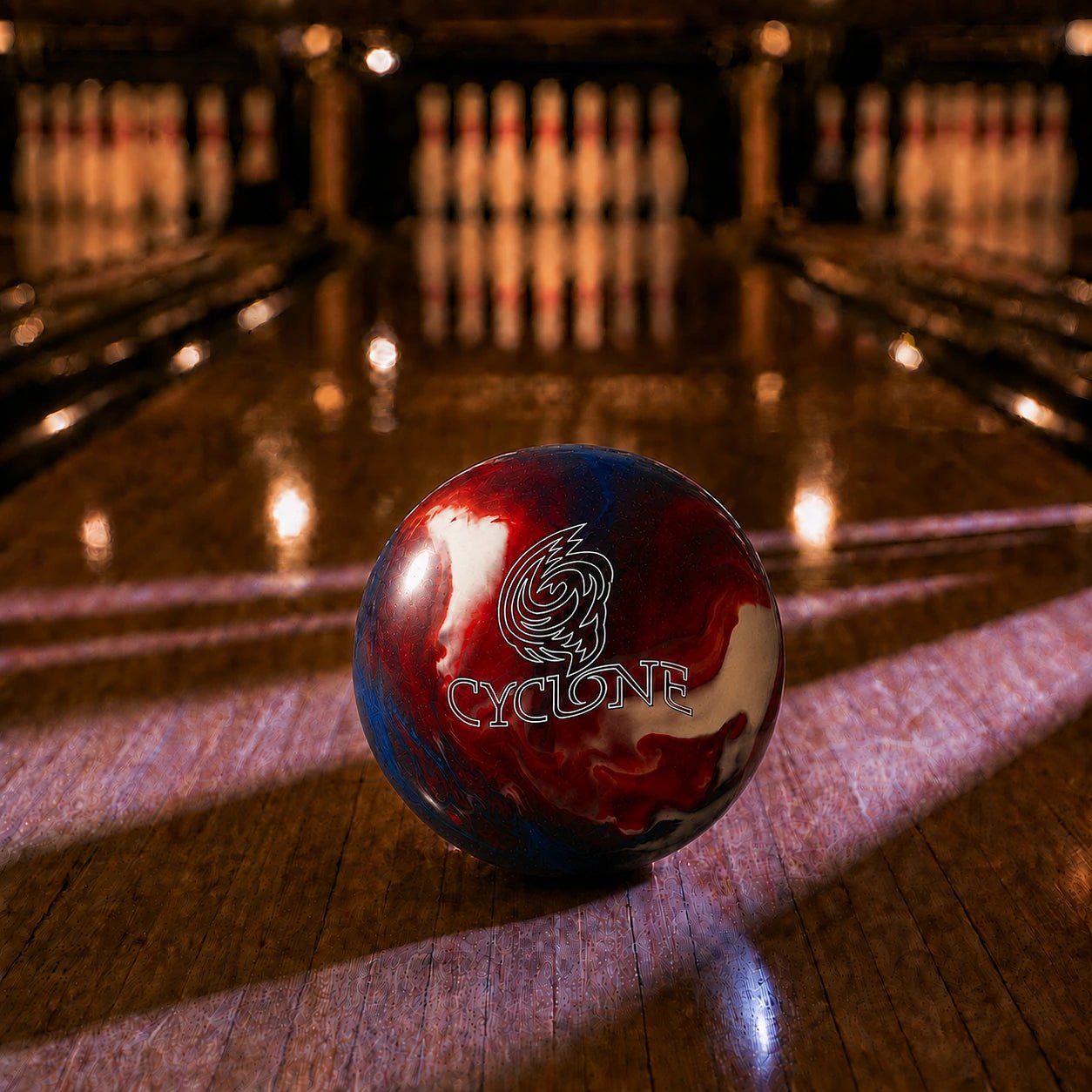 Boule EBONITE CYCLONE - RED/WHITE/BLUE - Bowling Stars